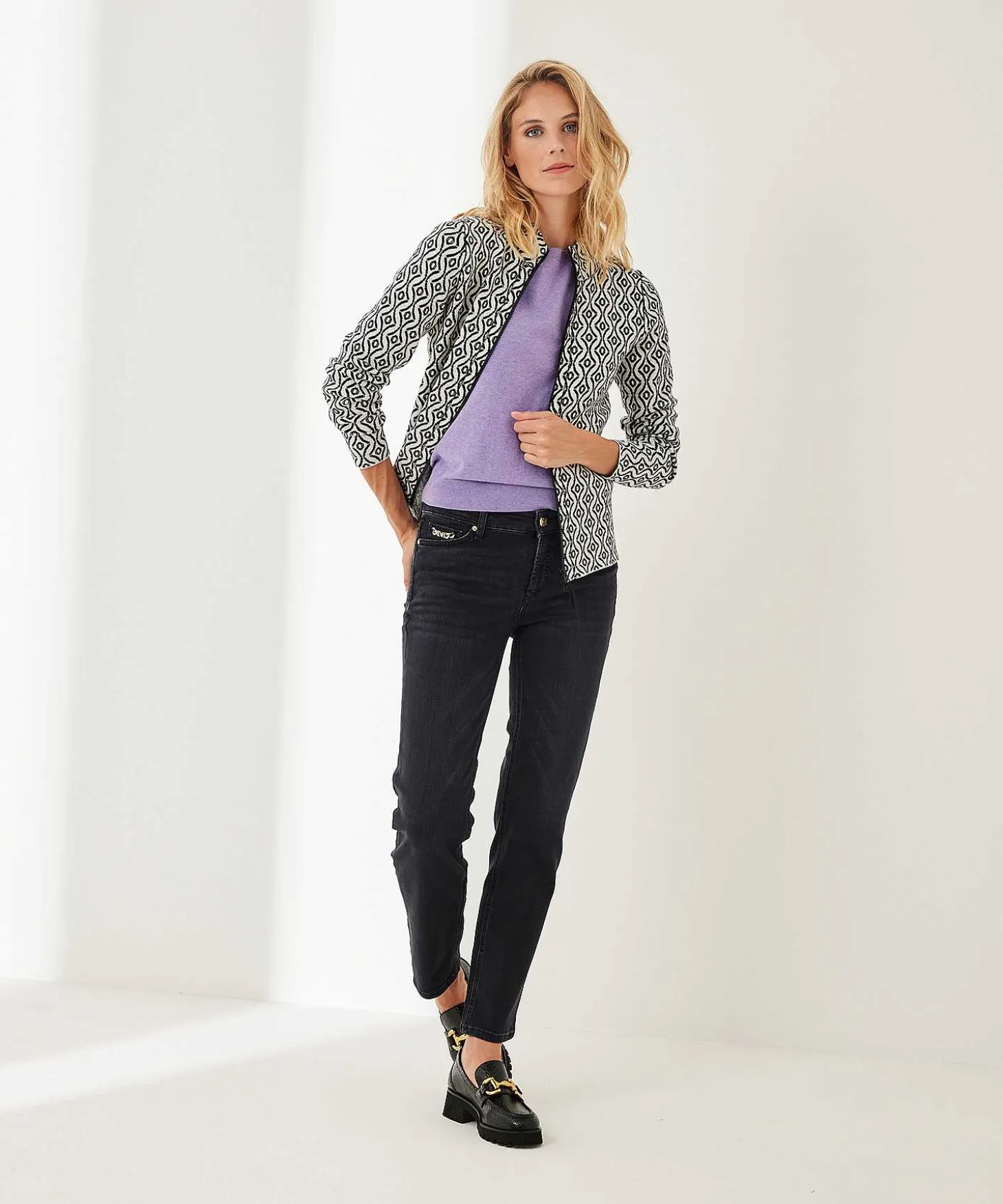 Ritsvest Jacquard Print Retro