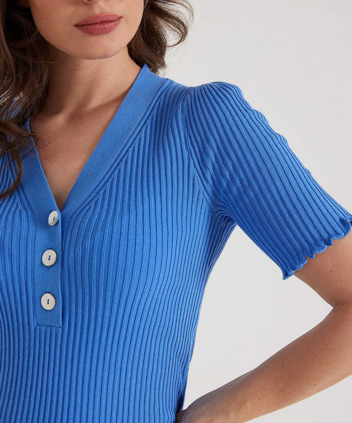 Truitje V-Hals Ribknit
