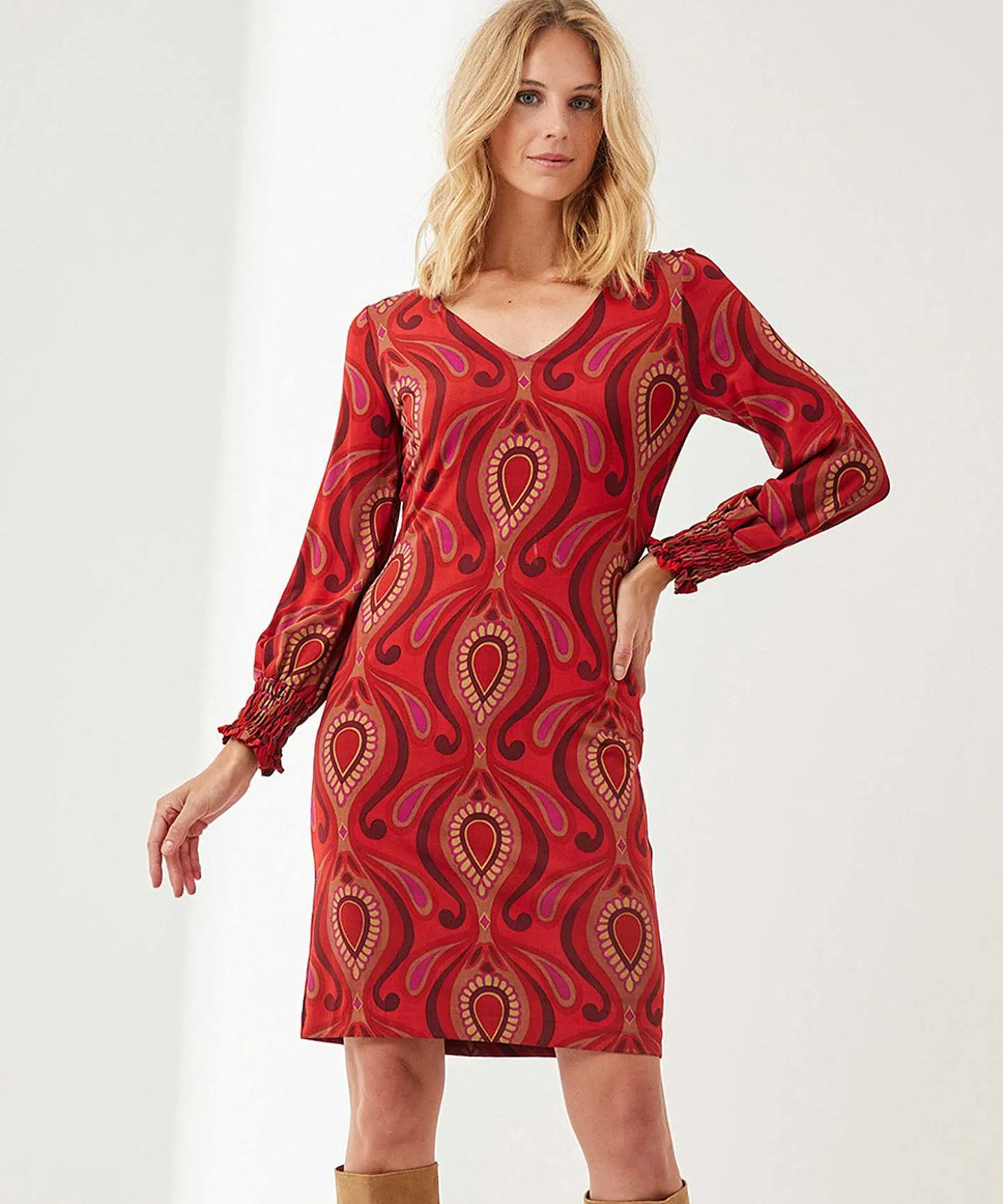 Ana Alcazar Jurk V-Hals Slinky Paisley