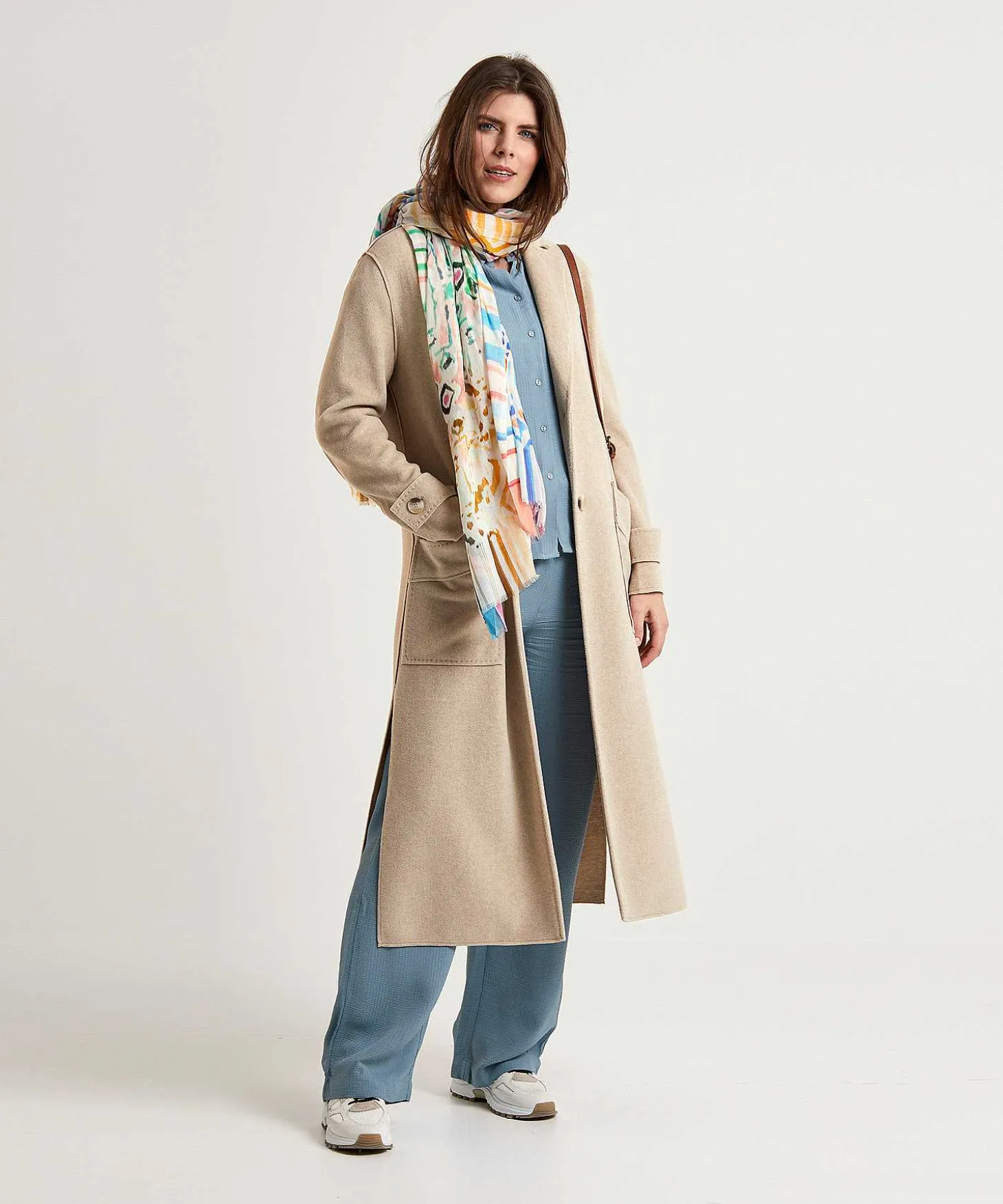 Beaumont Lange Soft Mantel Cara
