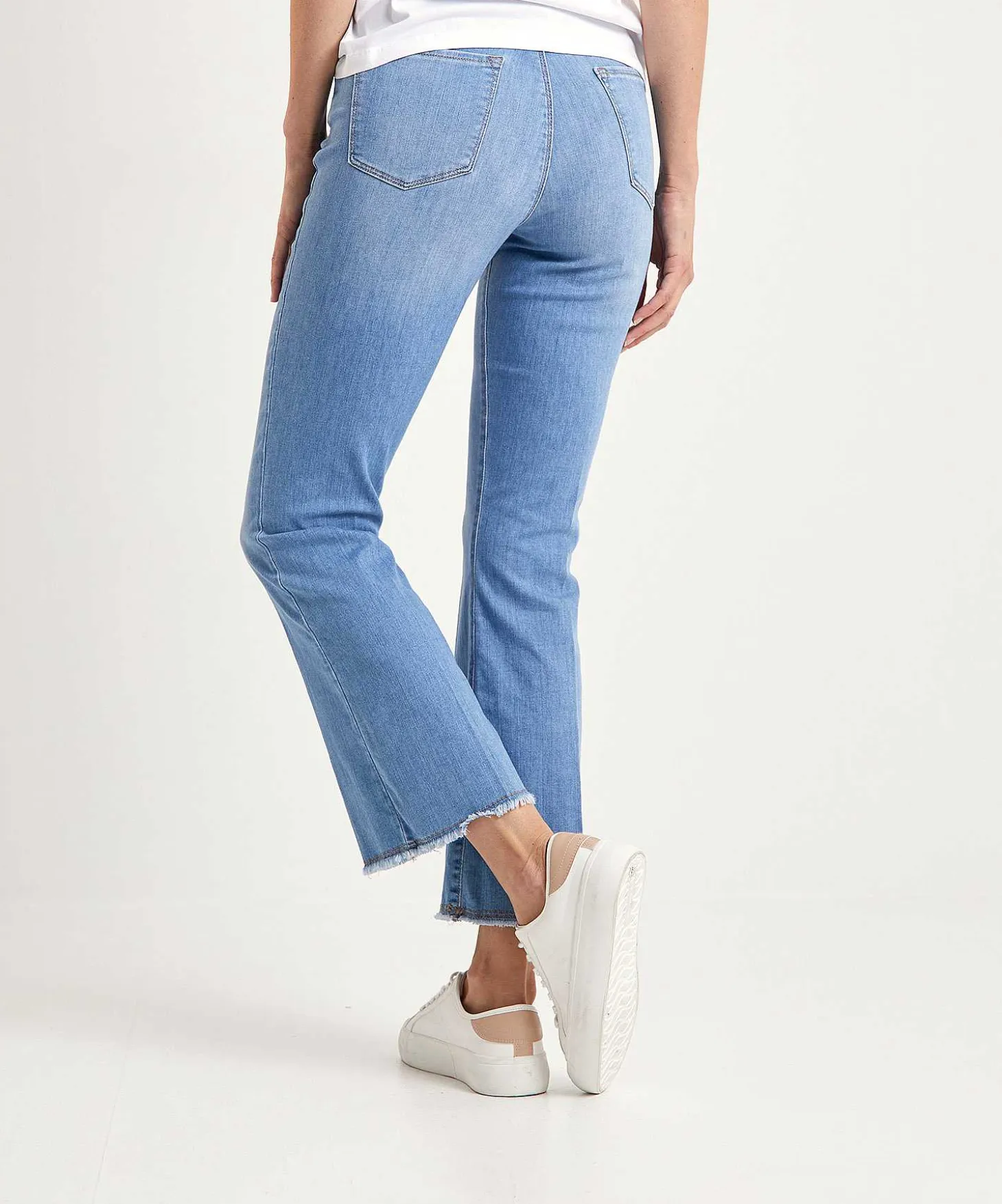 Brax Kick Flare Jeans Shakira