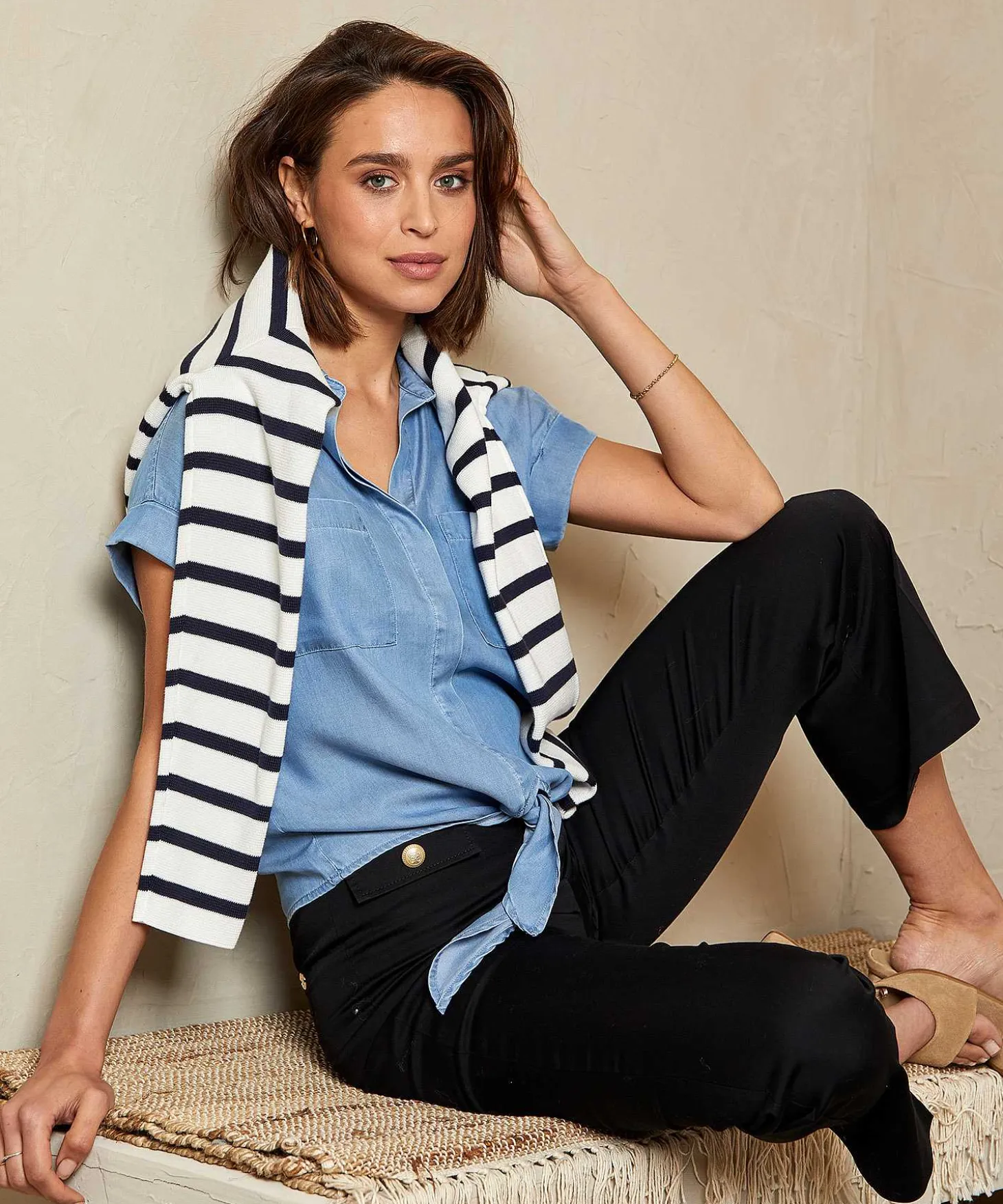 Emotions Soft Denim Blouse Met Knoop