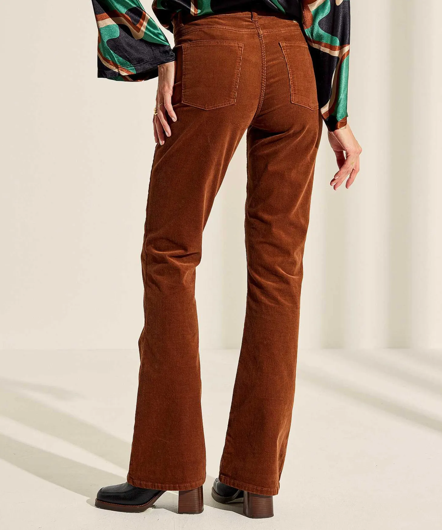 Fabienne Chapot Flared Broek Corduroy Eva