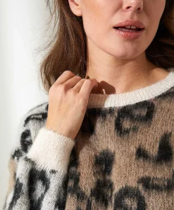 Giulia E Tu Trui Animal Jacquard