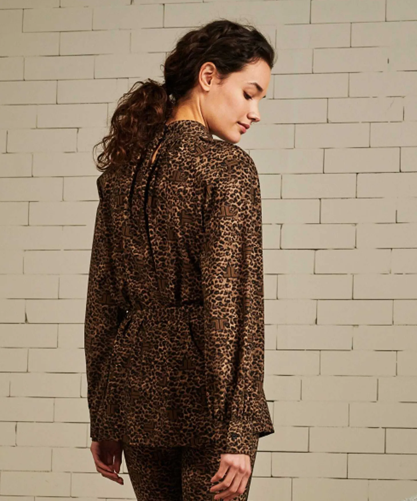 Jane Lushka Lange Blouse Grace Dierprint