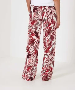 Kyra Broek Red Flower Linza
