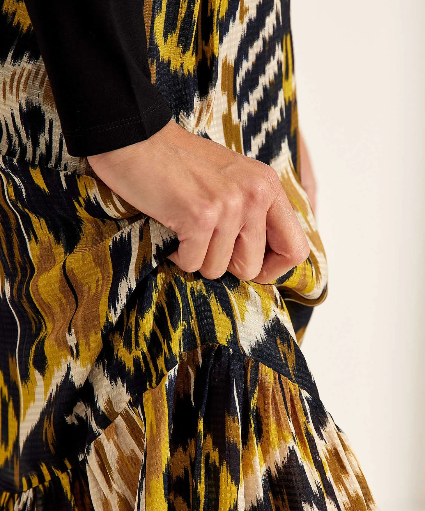 Kyra Rok Ikatprint Vanessa