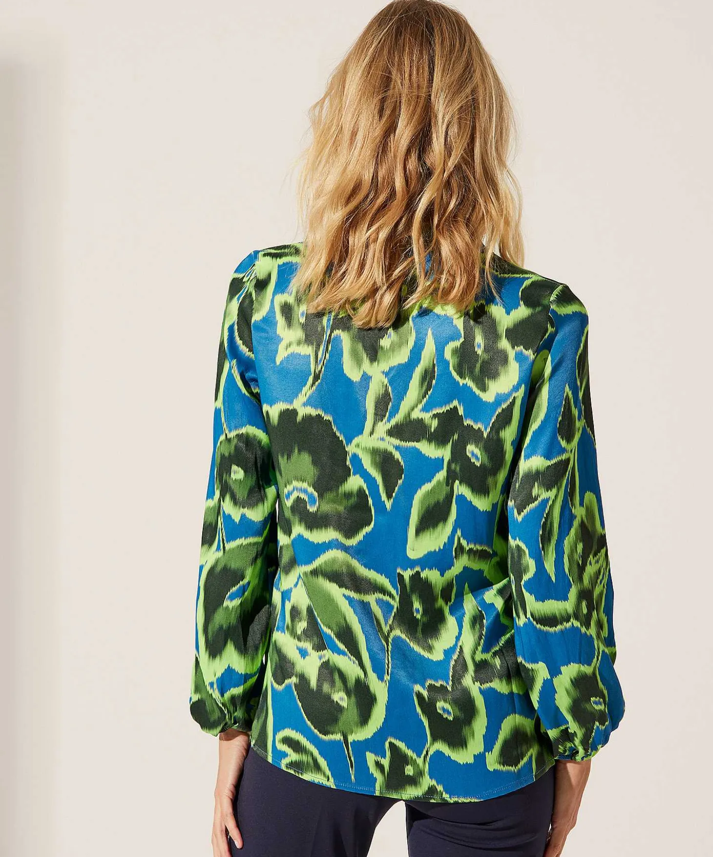 Kyra Silky Blouse Flower Attina