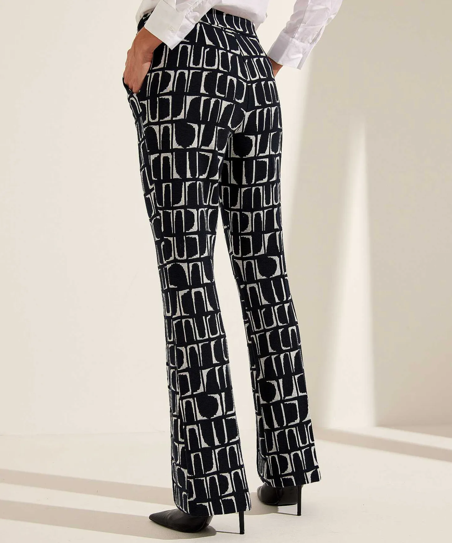 Kyra Wide Leg Broek Geo Print Dipper