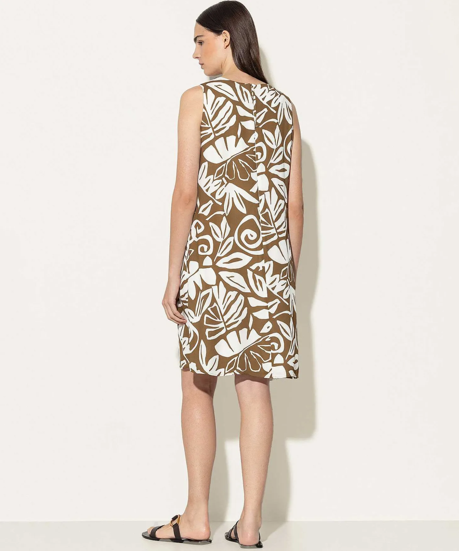 Luisa Cerano Mouwloze Jurk Bladprint