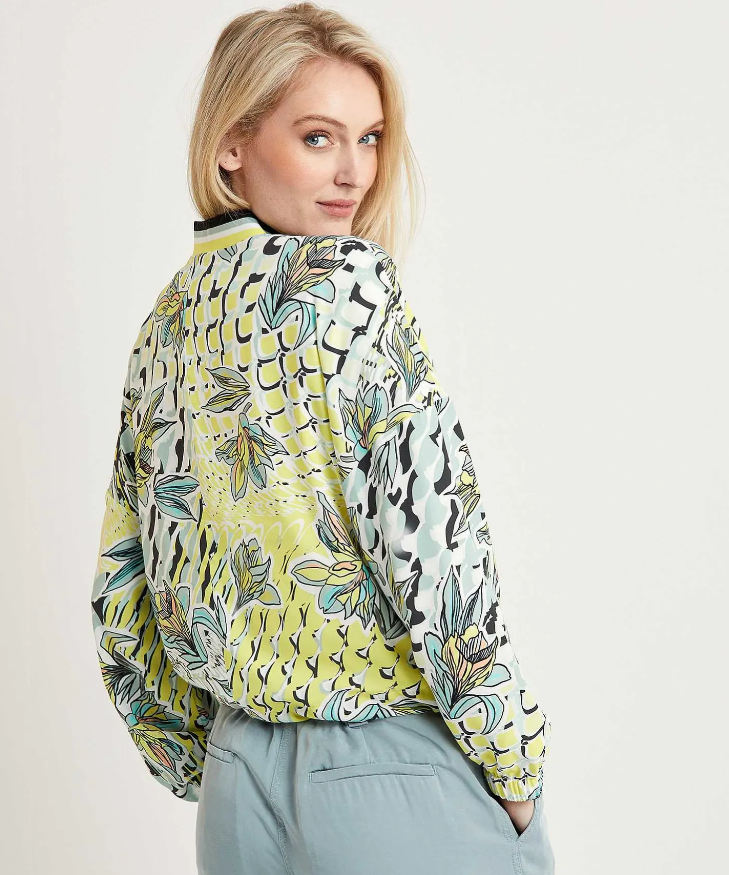 Marc Cain Sports Bomberjasje Bloemenprint
