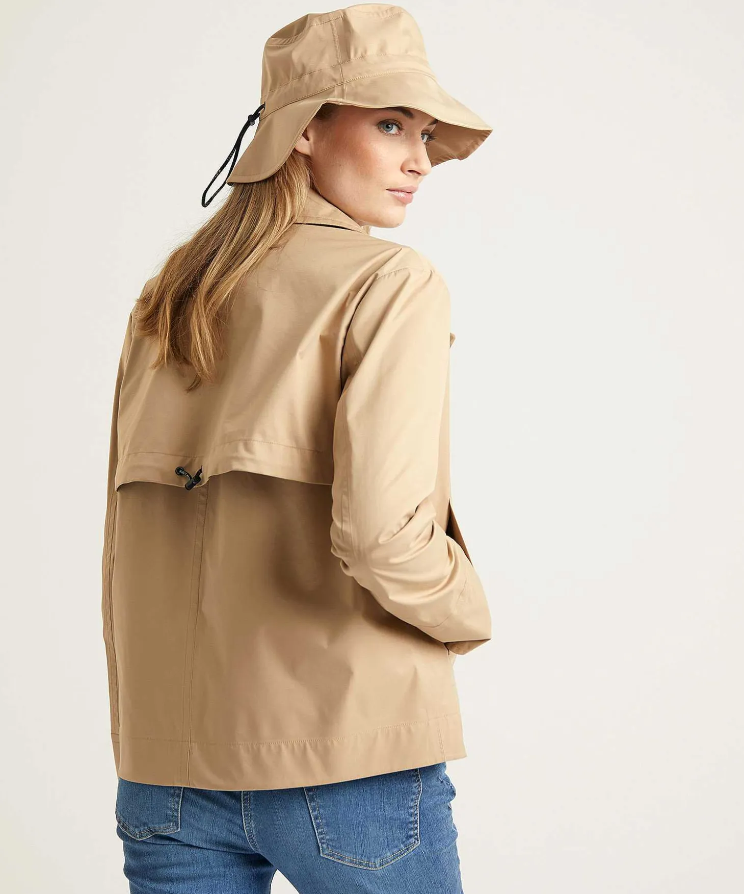 Marc Cain Sports Kort Jack Double-Breasted Met Vissershoedje
