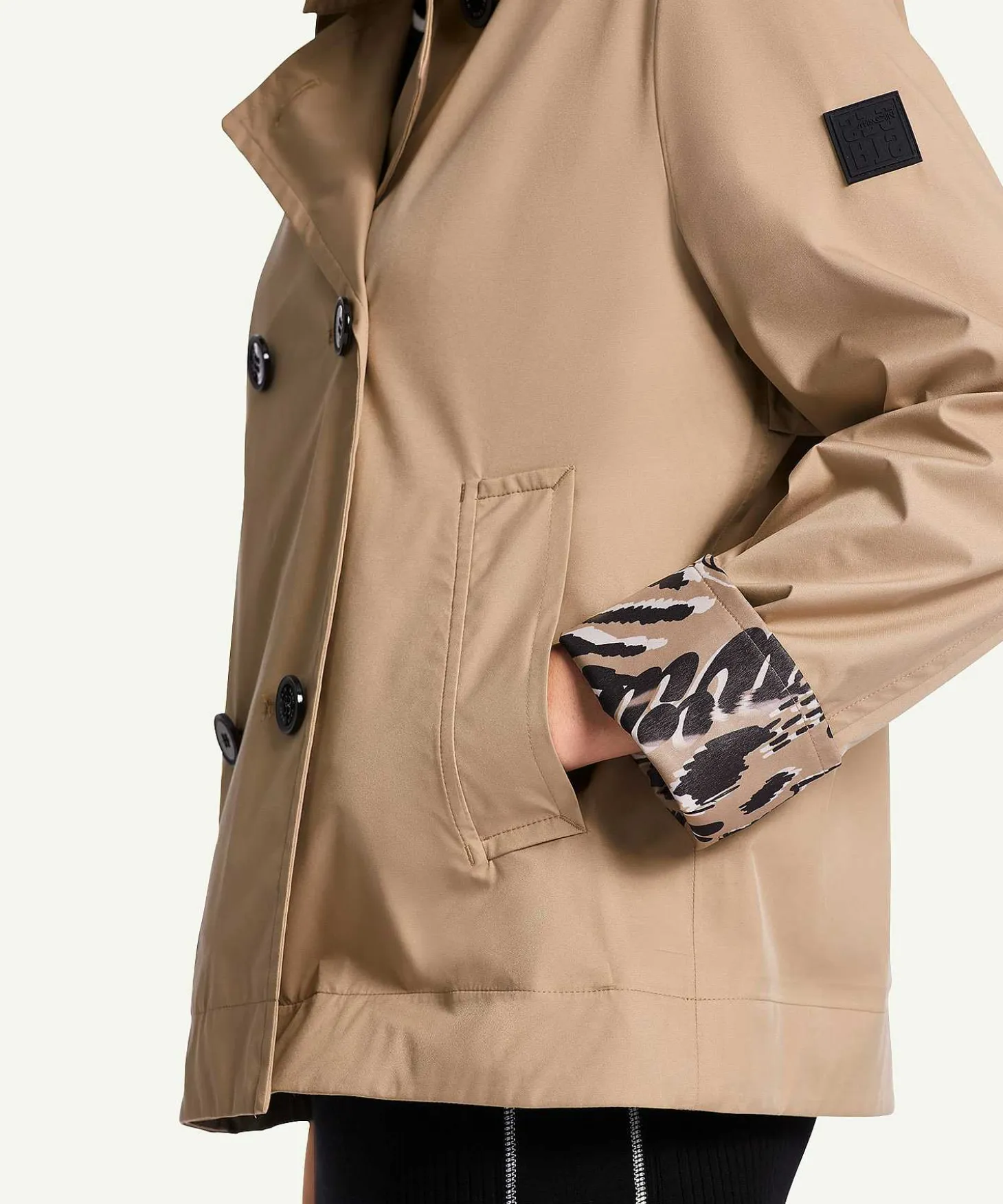 Marc Cain Sports Kort Jack Double-Breasted Met Vissershoedje