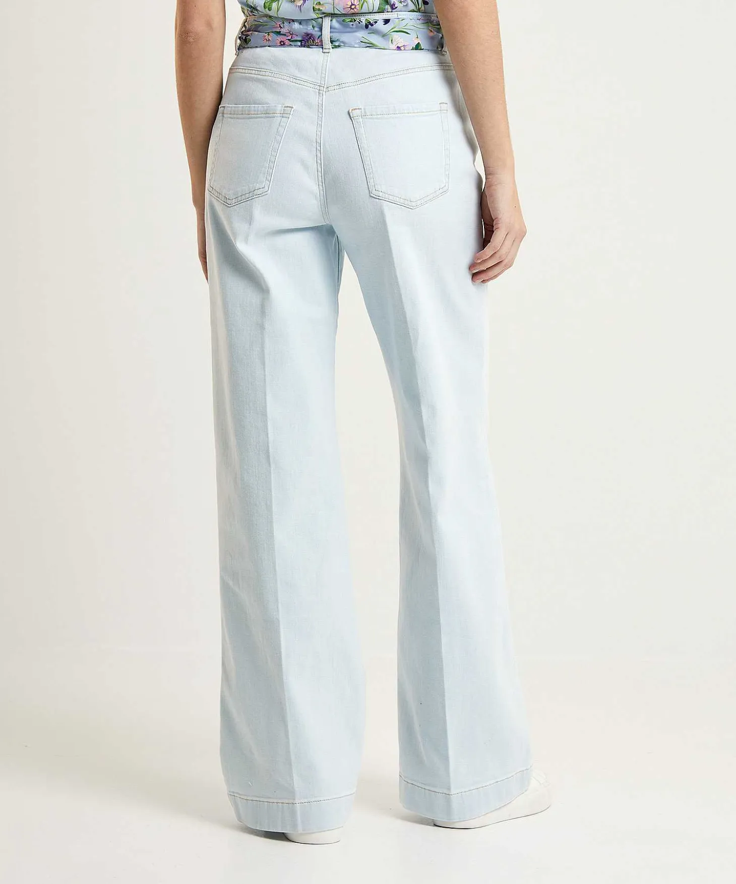 Marc Cain Wide Leg Jeans Met Sjaaltje Warri