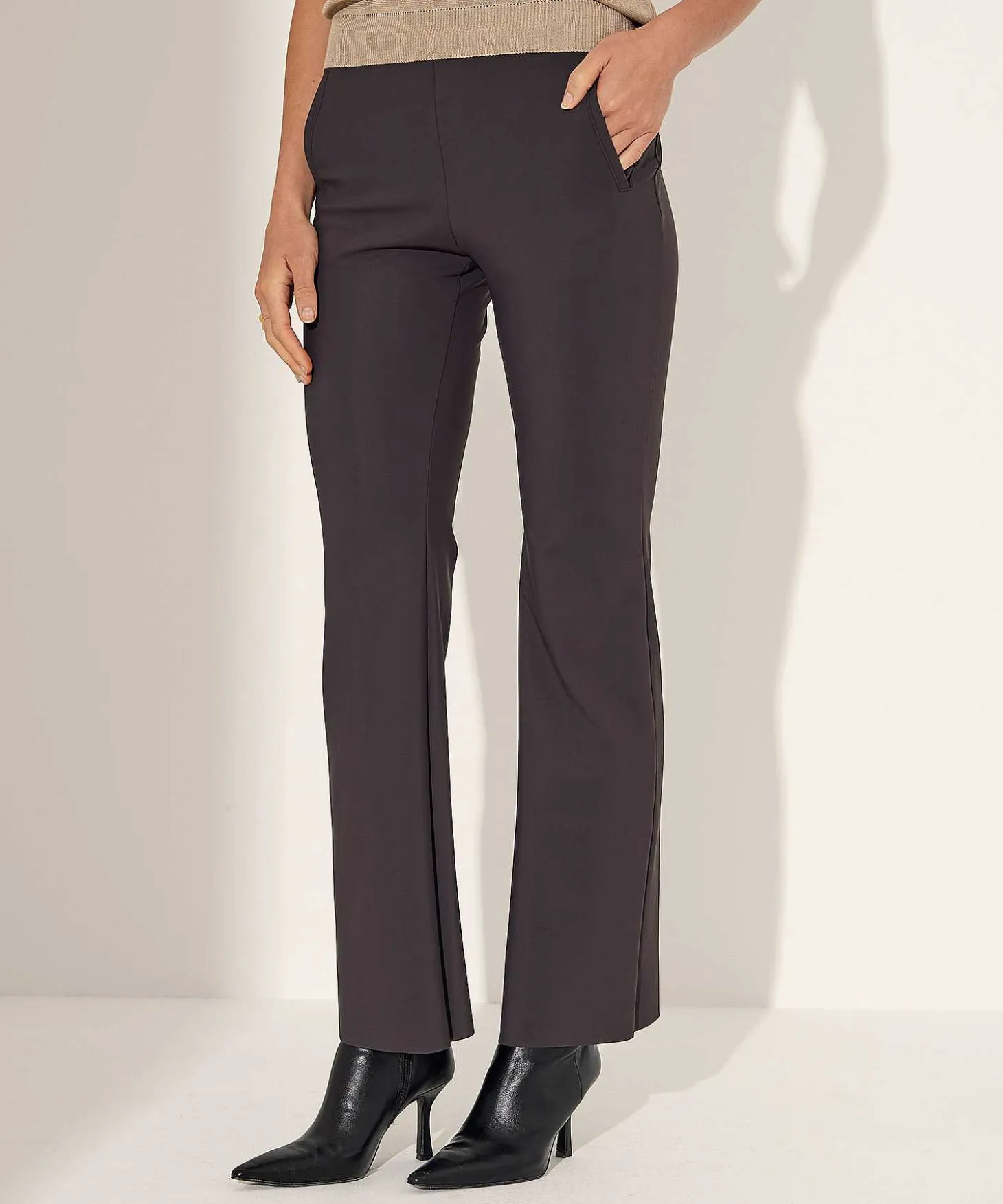 No Man's Land Broek Heavy Travel Flared