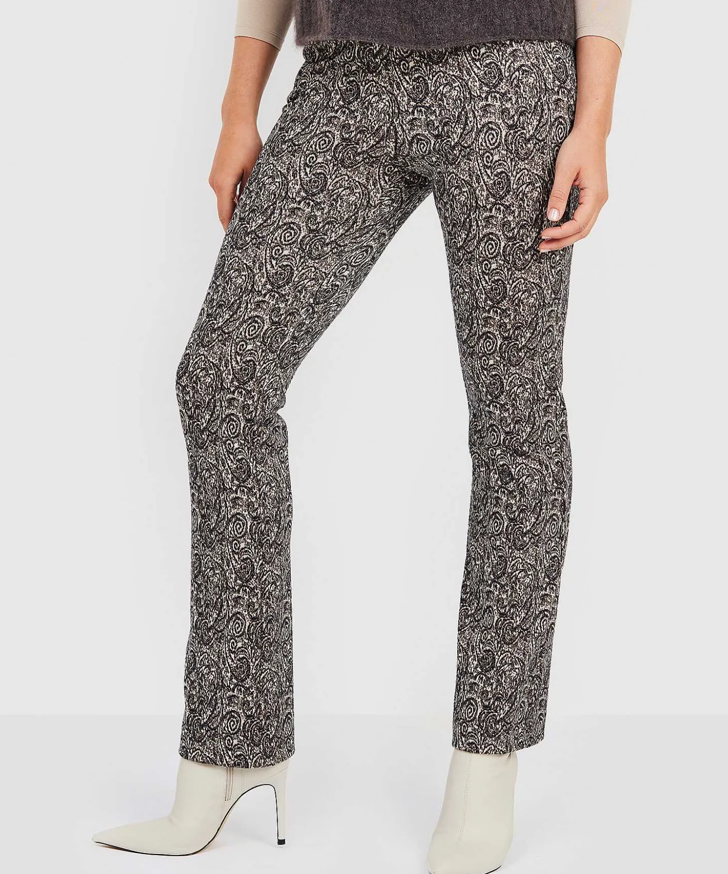No Man's Land Flared Broek Paisley Print