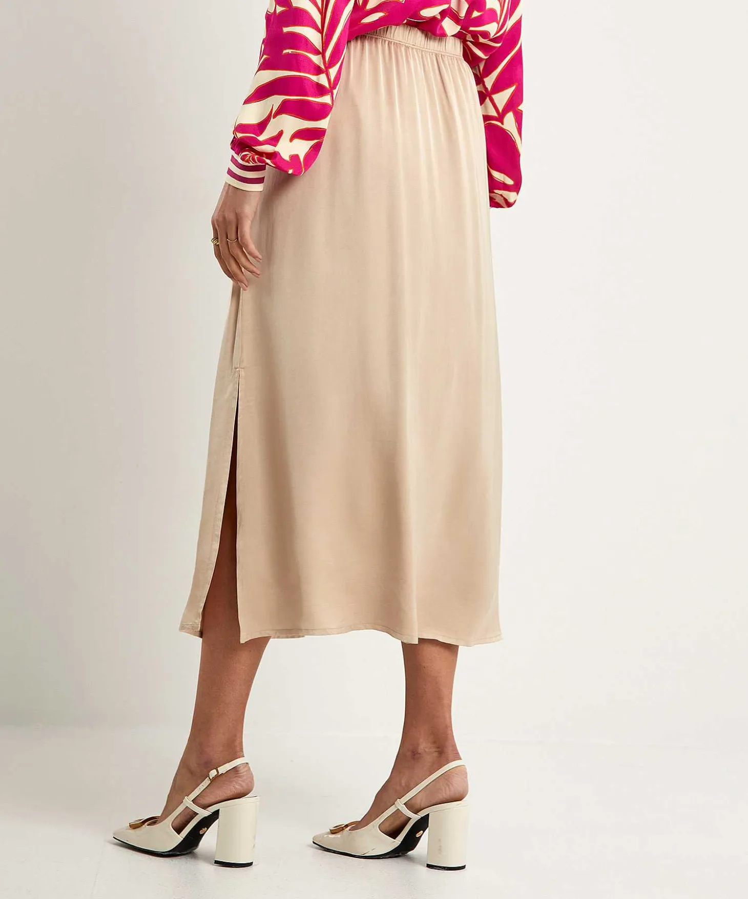No Man's Land Silky Rok