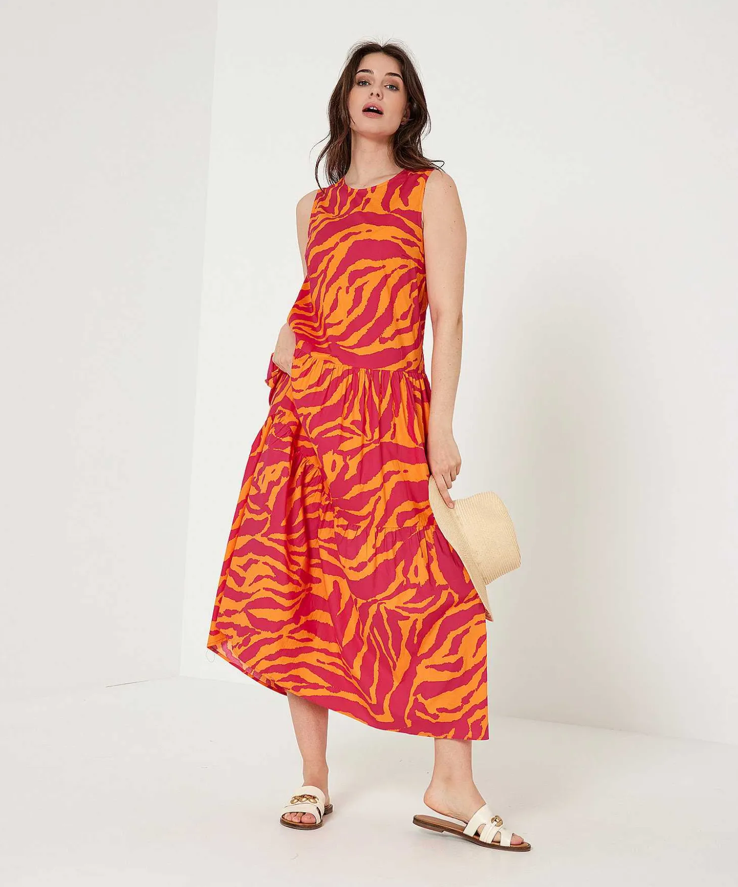 Oui Mouwloze Jurk Animalprint
