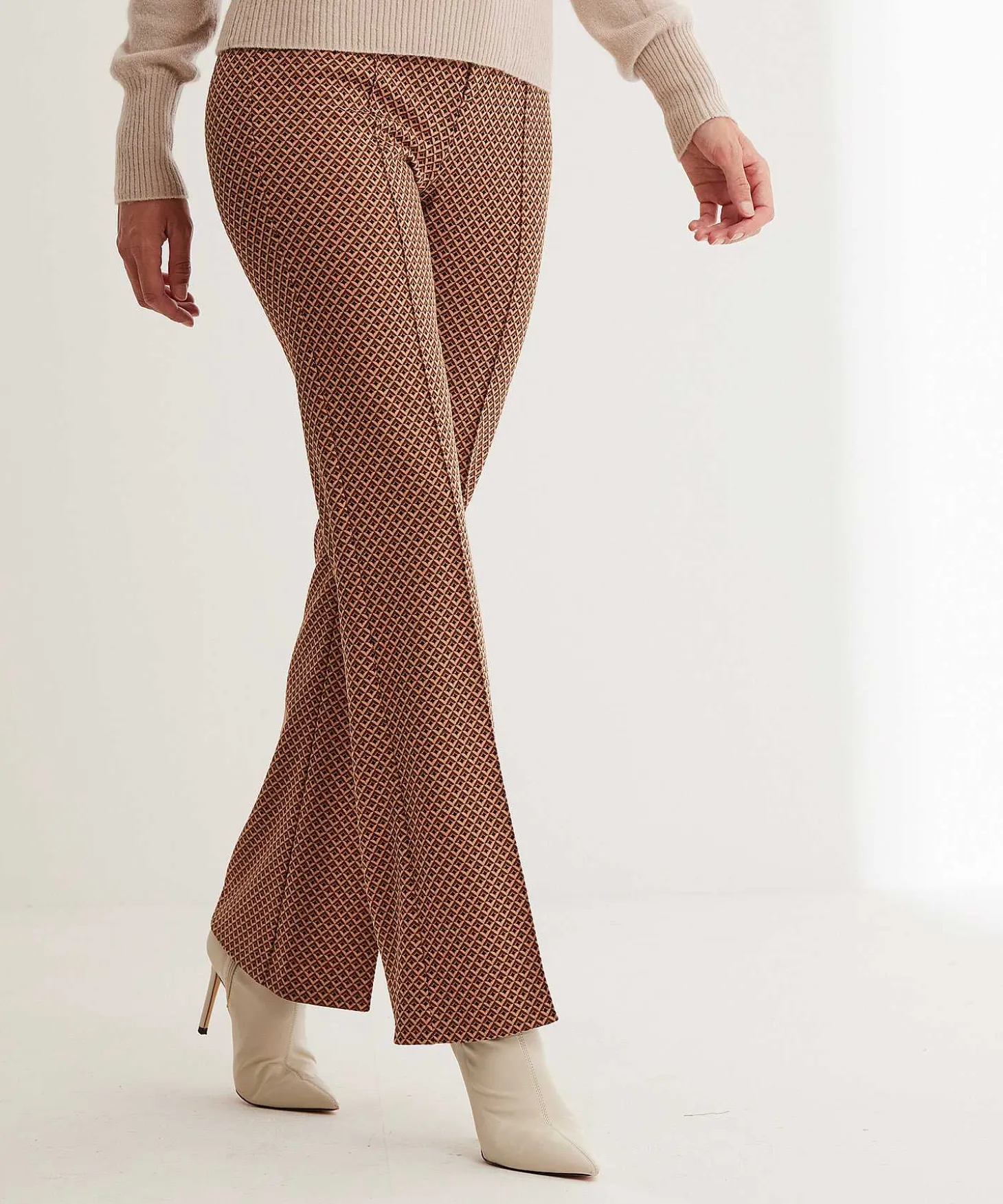 Rosner Jacquard Flared Broek Alisa