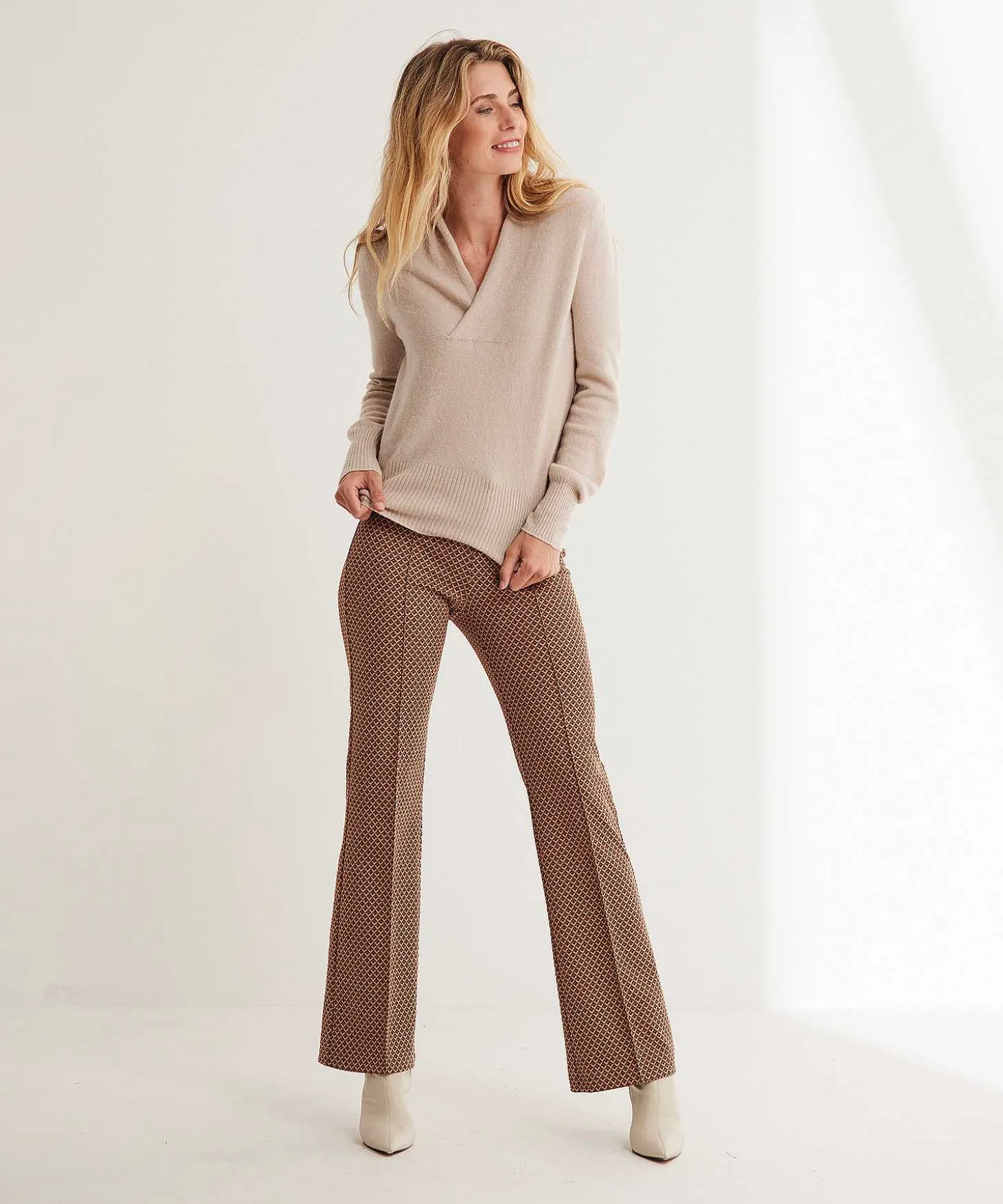Rosner Jacquard Flared Broek Alisa