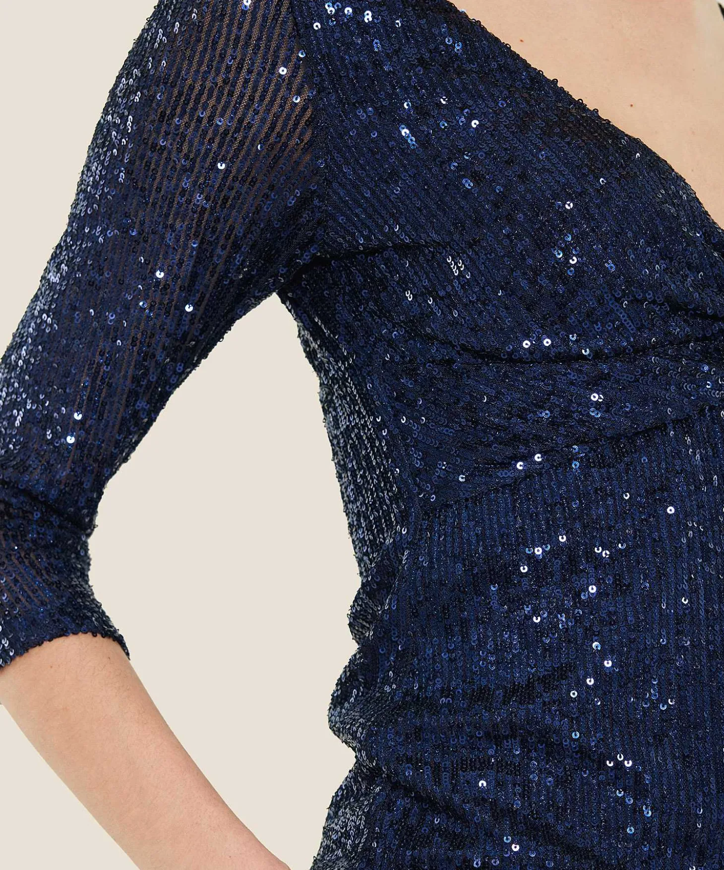 Swing Top Pailletten Knoopdetail