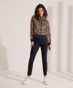 Toni Tregging Met Deelnaad Jenny Luxury