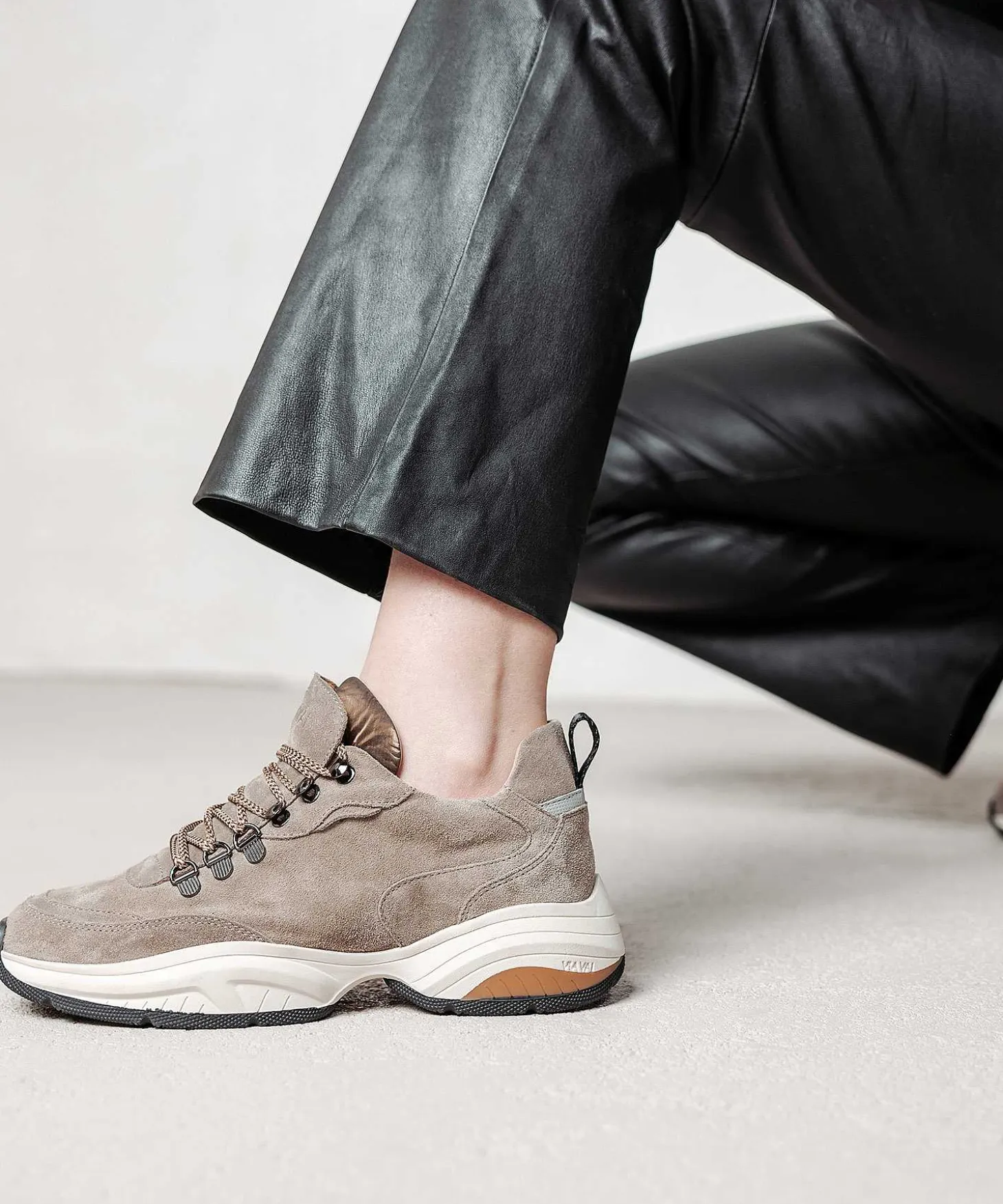 Via Vai Suede Sneaker Pepper Clay